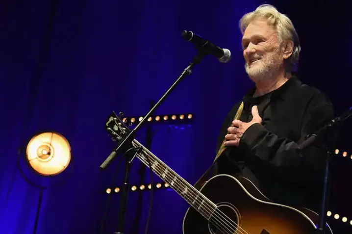 Kris Kristofferson’s admirers mourns on his sudden