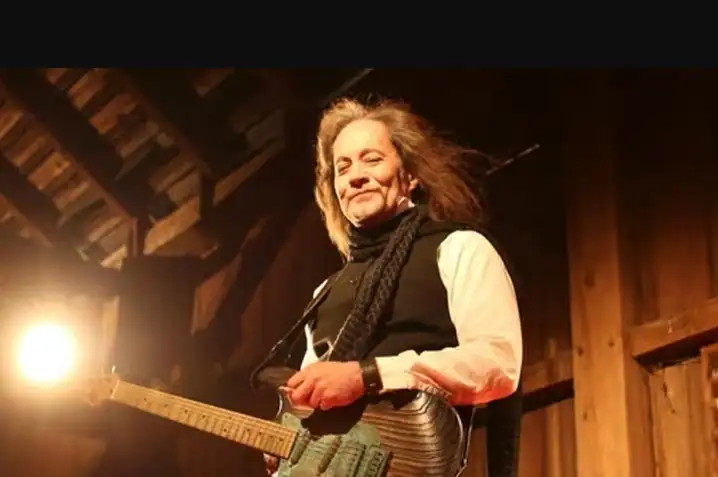 Latest News Jake E. Lee