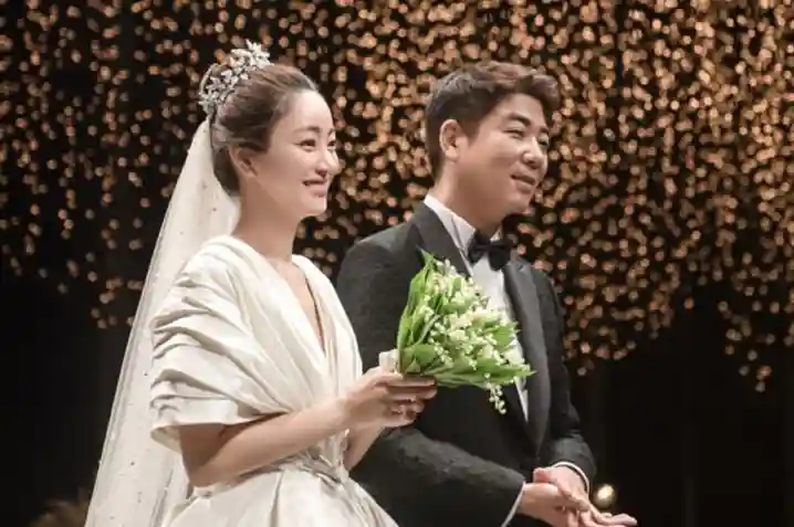 Seo Hyo-rim’s husband mourns on his mother’s