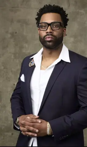 LaRoyce Hawkins Personal Life